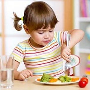 روش غذا دادن به کودکان